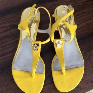 Ladies size 8 Micheal Kors sandals